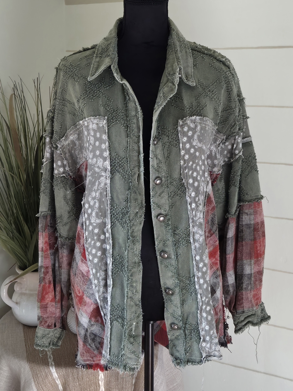 POL Red Green Boho Buffalo Plaid Holiday Flannel Shacket Top 100% Cotton Small